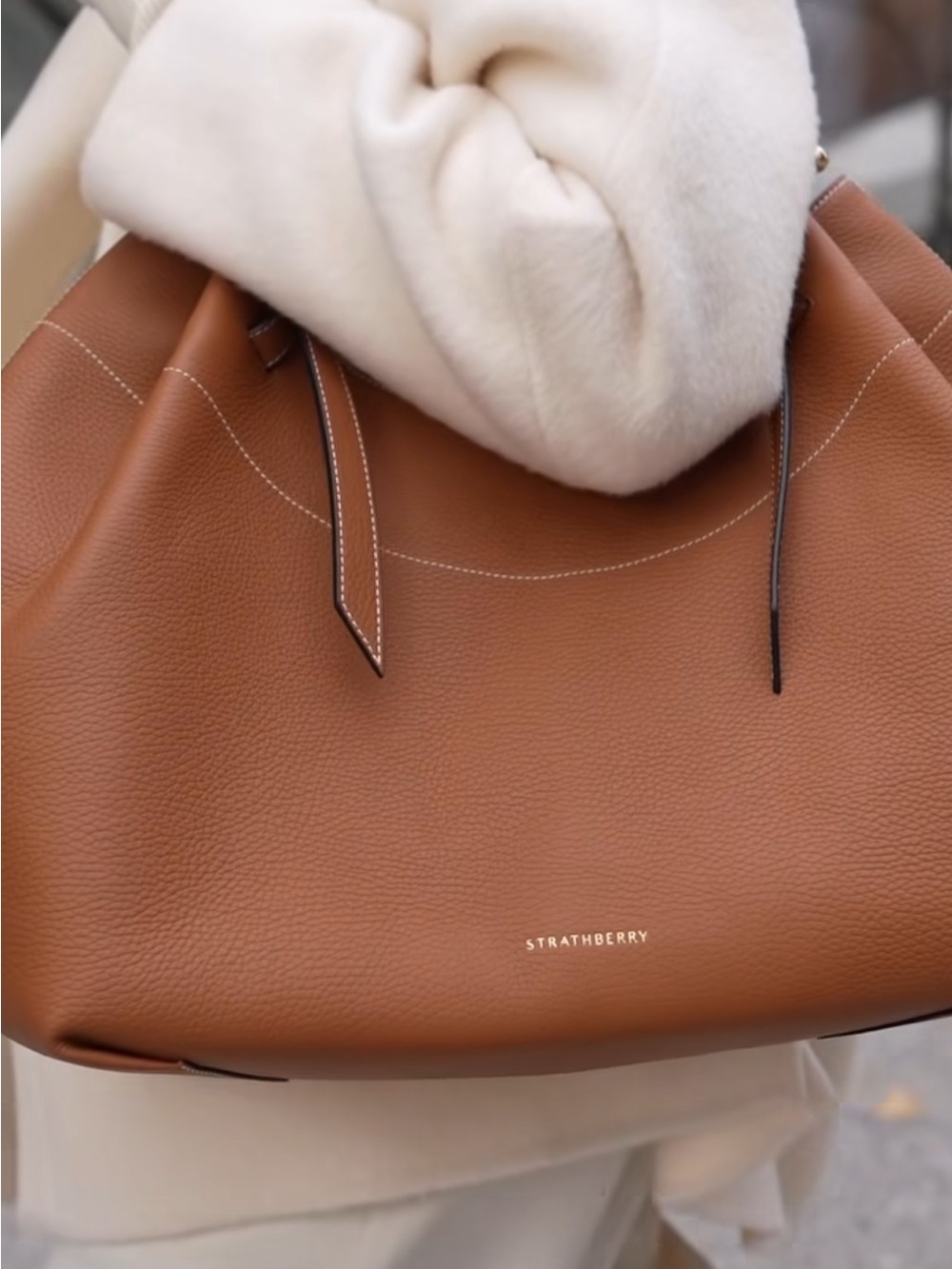 Strathberry Barra Tote Tan Leather Shoulder Tote Bag - Elegant Everyday Style - Picture 2 of 13